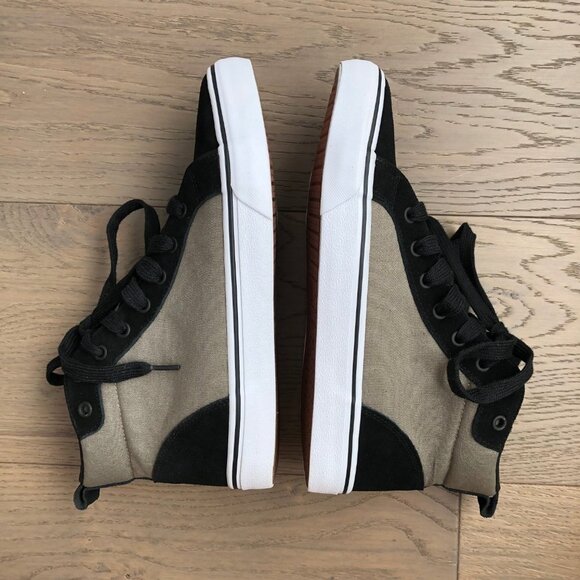 Athletic Works Logan Hi Top Lace Up Skater Sneakers Blk Olive Grn Sz 7 NWOT - Picture 5 of 12